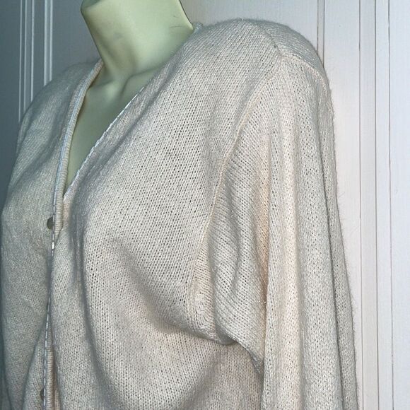 Vintage 80s/90s Lord & Taylor cream/ivory silk/angora cardigan sweater - Picture 4 of 8